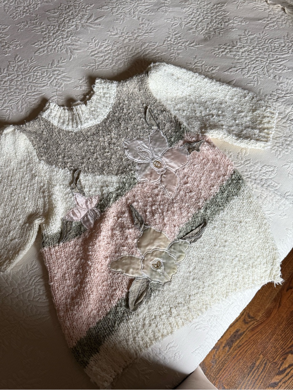 Vintage 80s Shenanigans Popcorn Colorblock Floral Applique Sweater